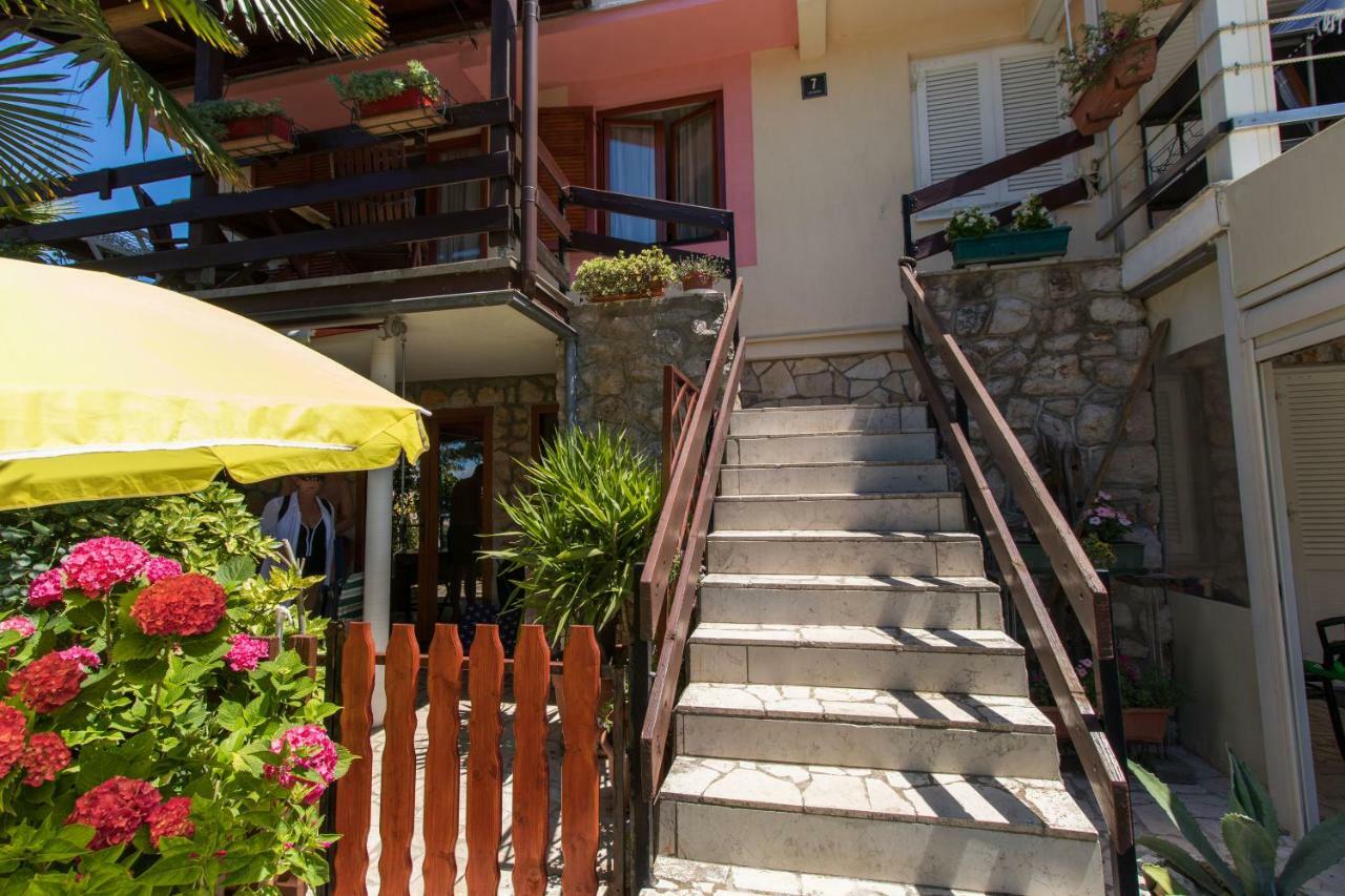 Apartment Paulina Cres Exterior photo